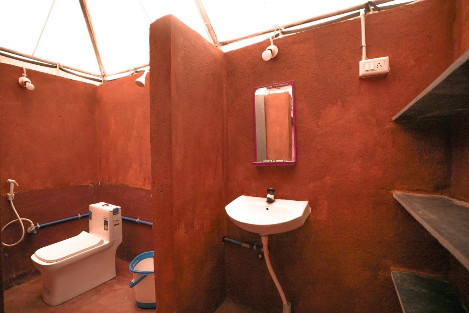 Murali Guesthouse Hampi Ngoại thất bức ảnh